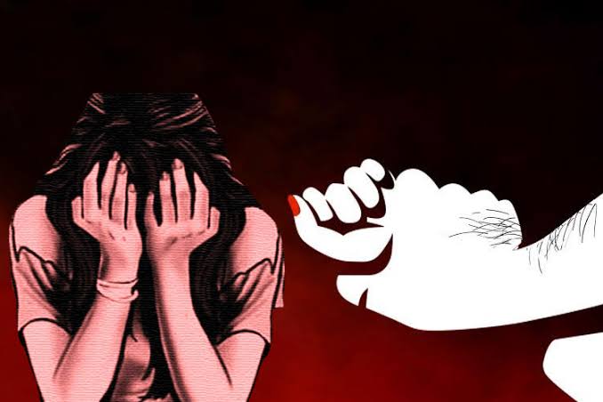 চিকিৎসার কথা বলে কিশোরীকে ধর্ষণের অভিযোগ, আটক ১